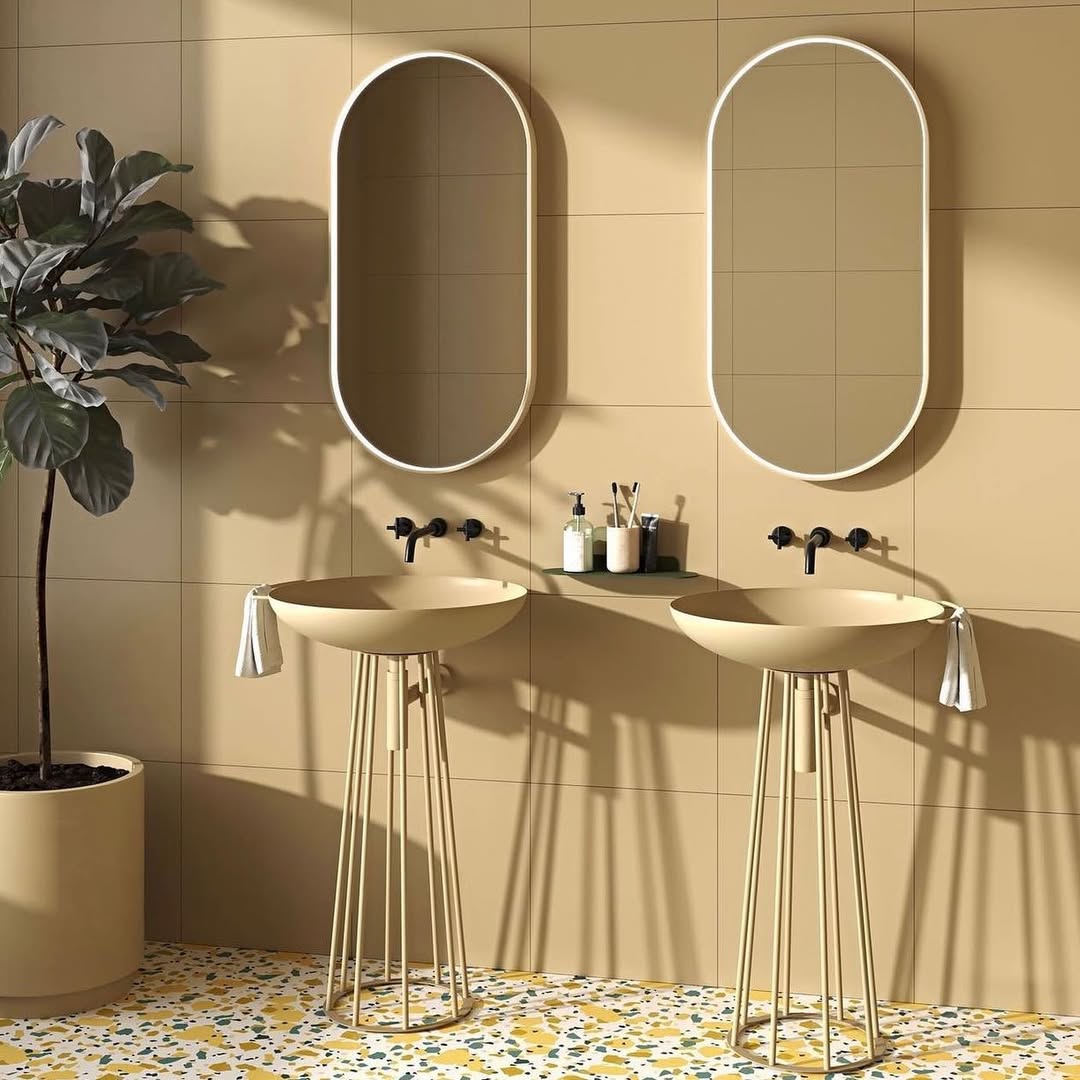 Дзеркало з підсвіткою Mirror